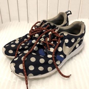 Nike sneakers size 8.5